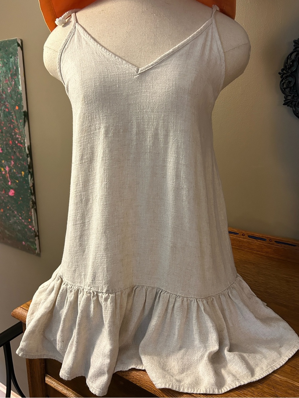 La Hearts Cream V-Neck Ruffle-Hem Camisole